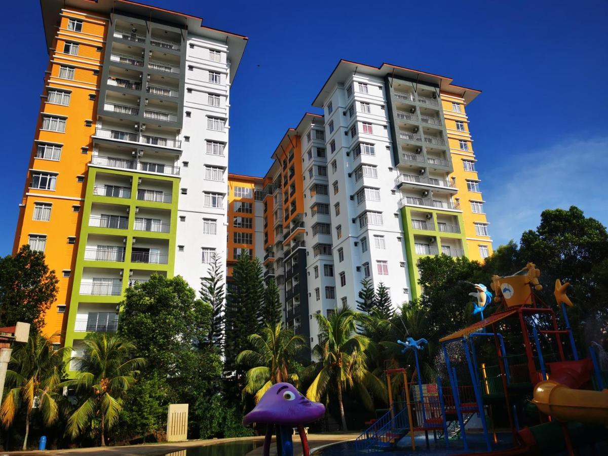 Bayou Lagoon Park Resort Malacca Exterior foto