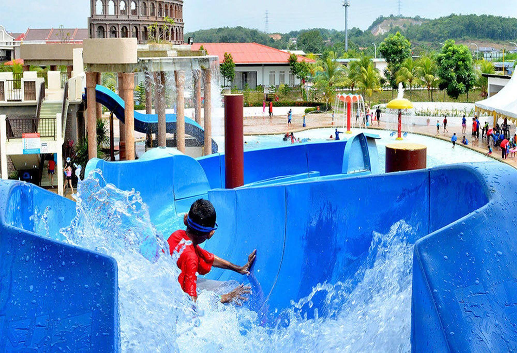 Bayou Lagoon Park Resort Malacca Exterior foto